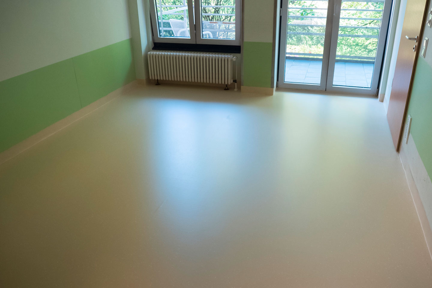 Patientenzimmer nach der Bodensanierung